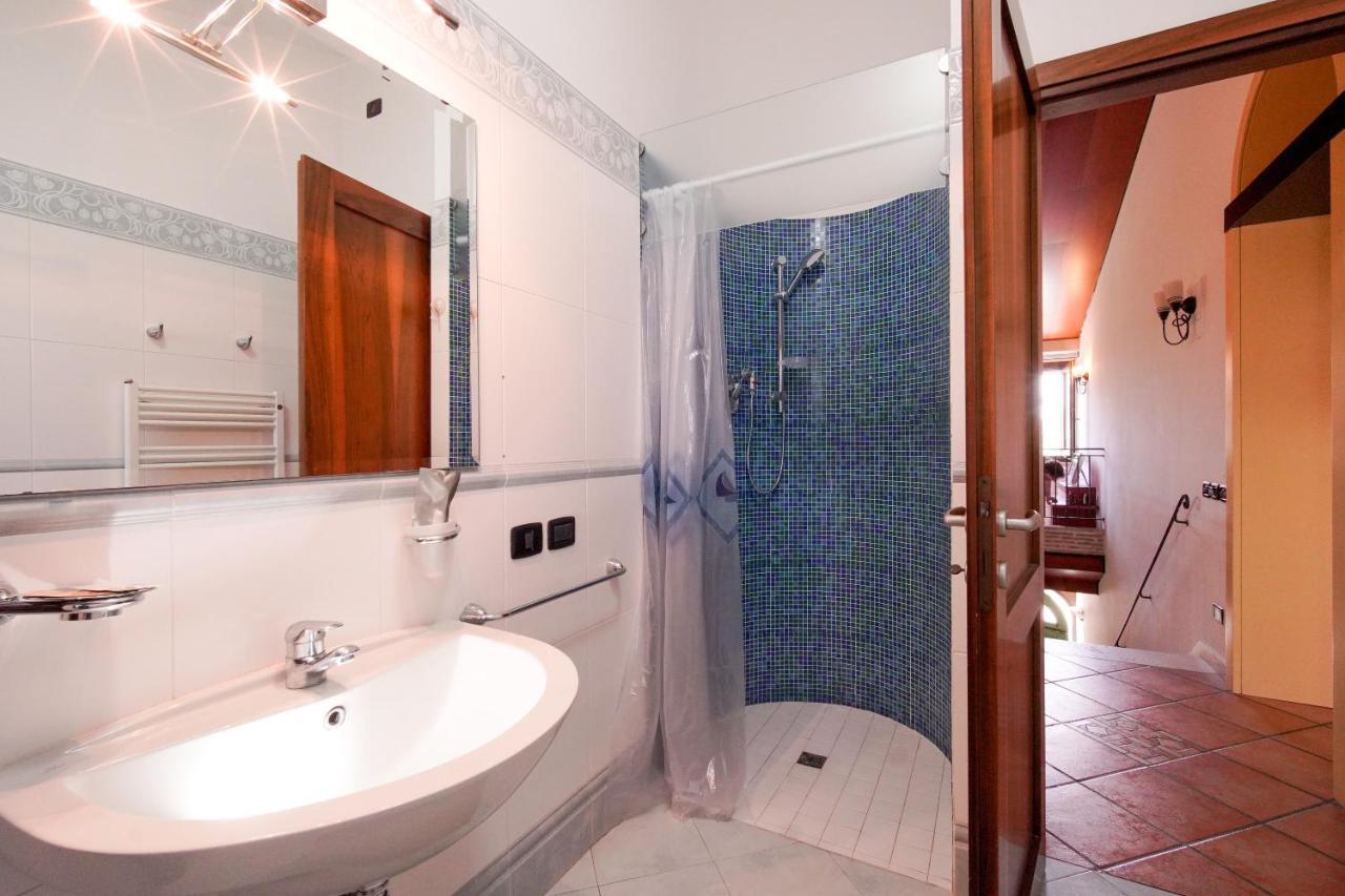 Chez Barnie Favoloso Appartamento Privato In Villa A 800Mt Ingresso Fiera Rimini Kültér fotó